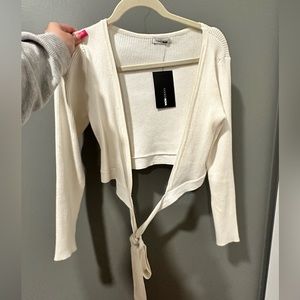 FashionNova Ribbed Long Sleeve Crop Top With a Front Tie SZ SMALL